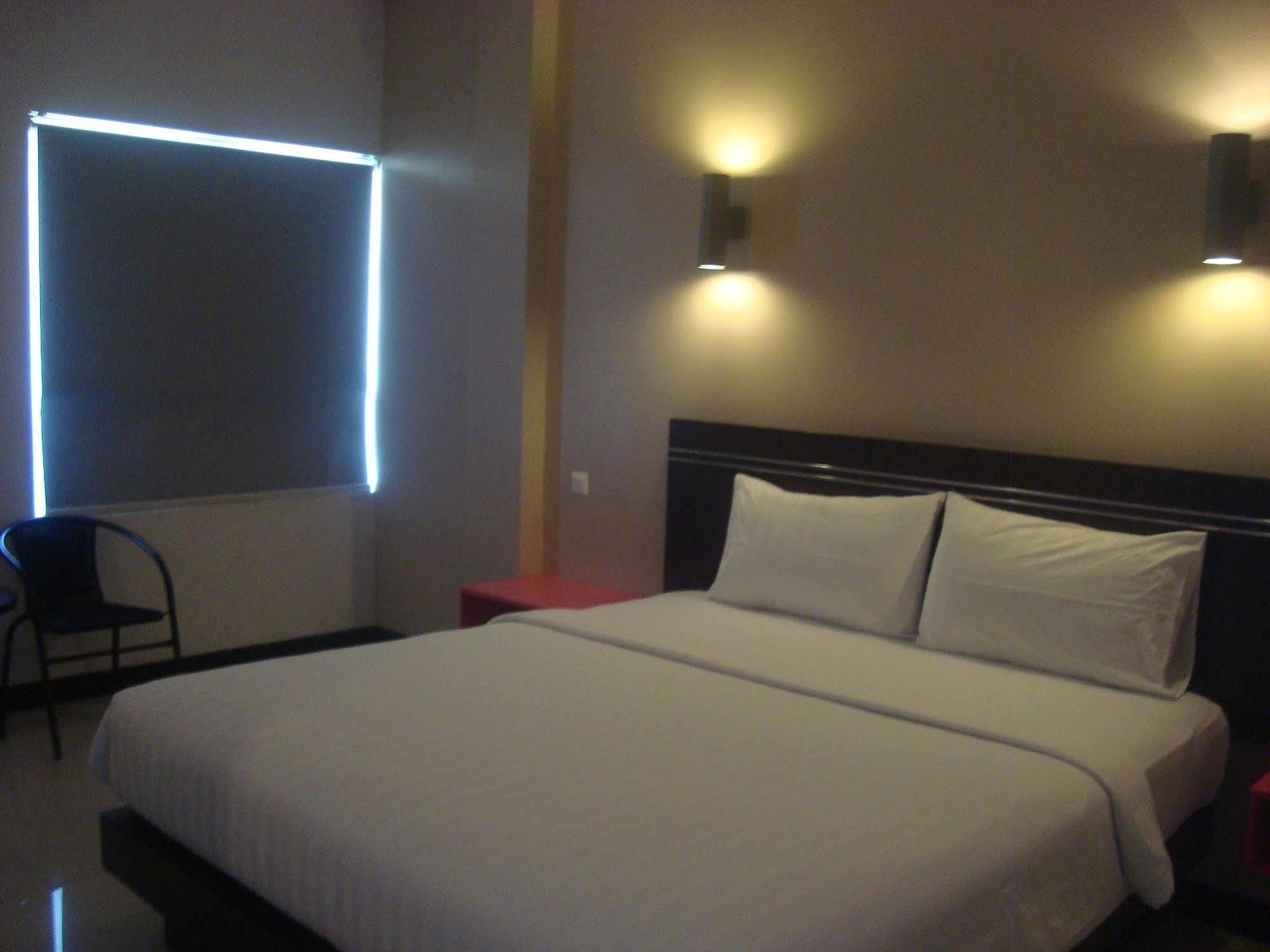 Fortune Hotel Mataram Esterno foto