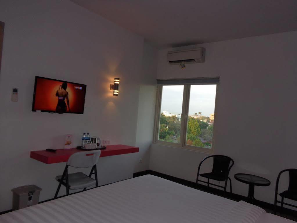 Fortune Hotel Mataram Esterno foto