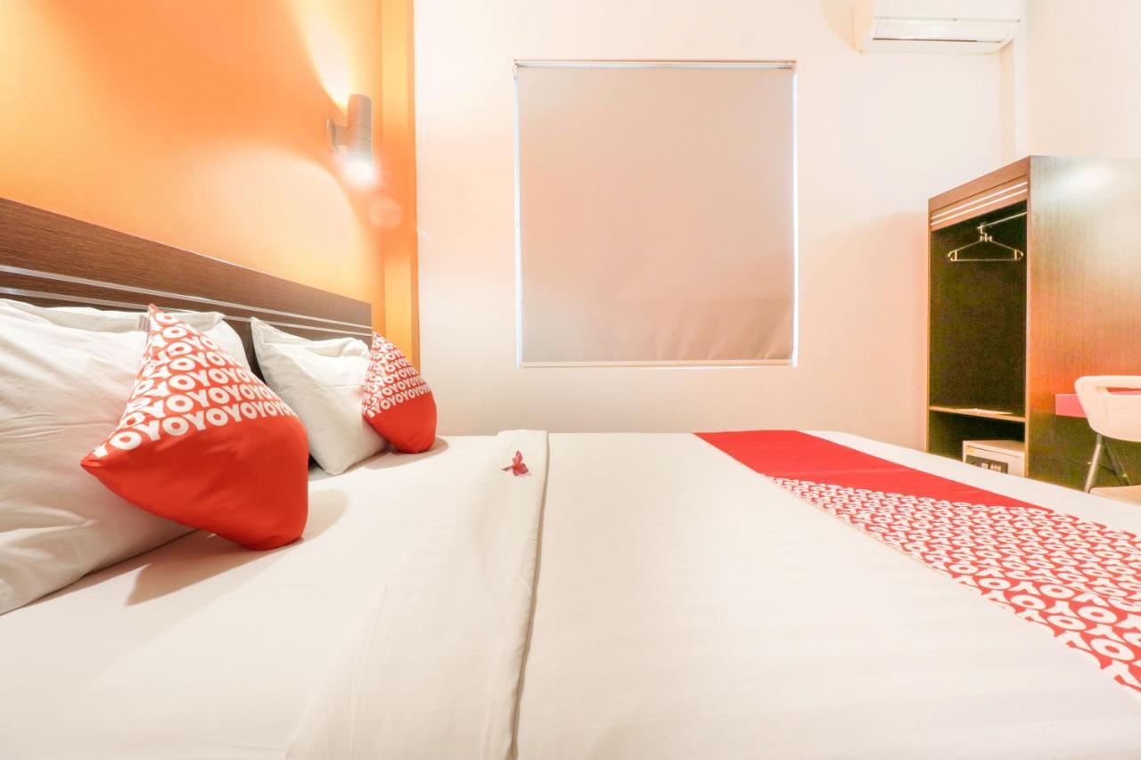 Fortune Hotel Mataram Esterno foto