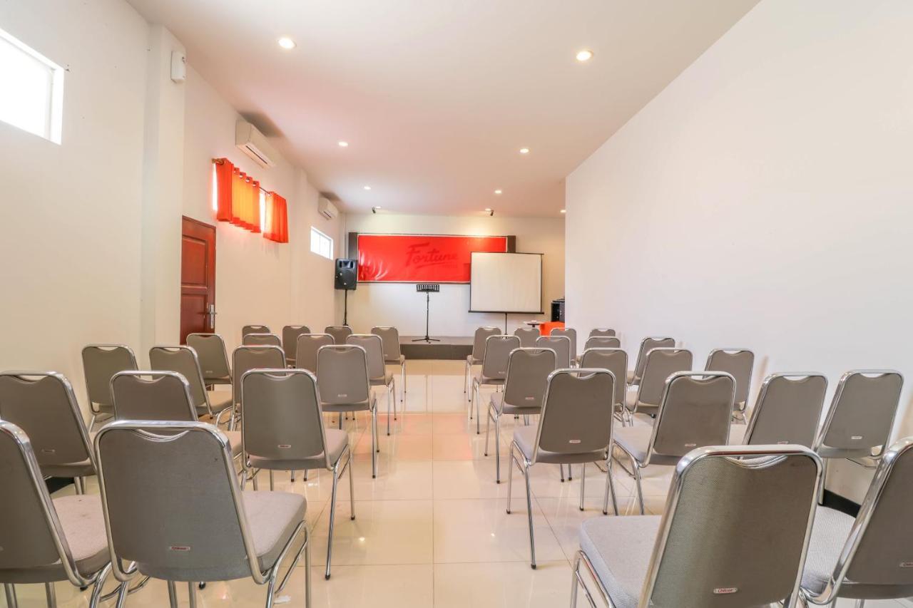 Fortune Hotel Mataram Esterno foto